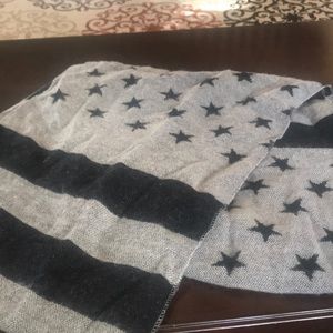 Infinity scarf. Reversible.